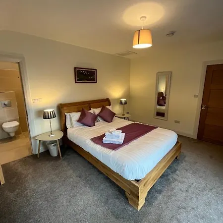 Old Irish Lantgård *