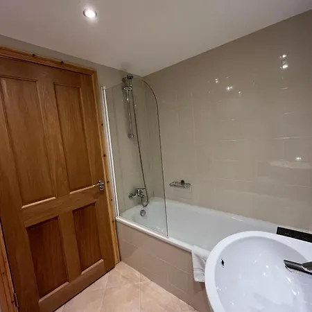 Lantgård Old Irish *